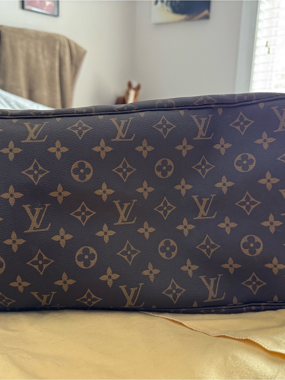 Louis Vuitton Monogram Neverfull Tote in Brown and Tan - Picture 6 of 16